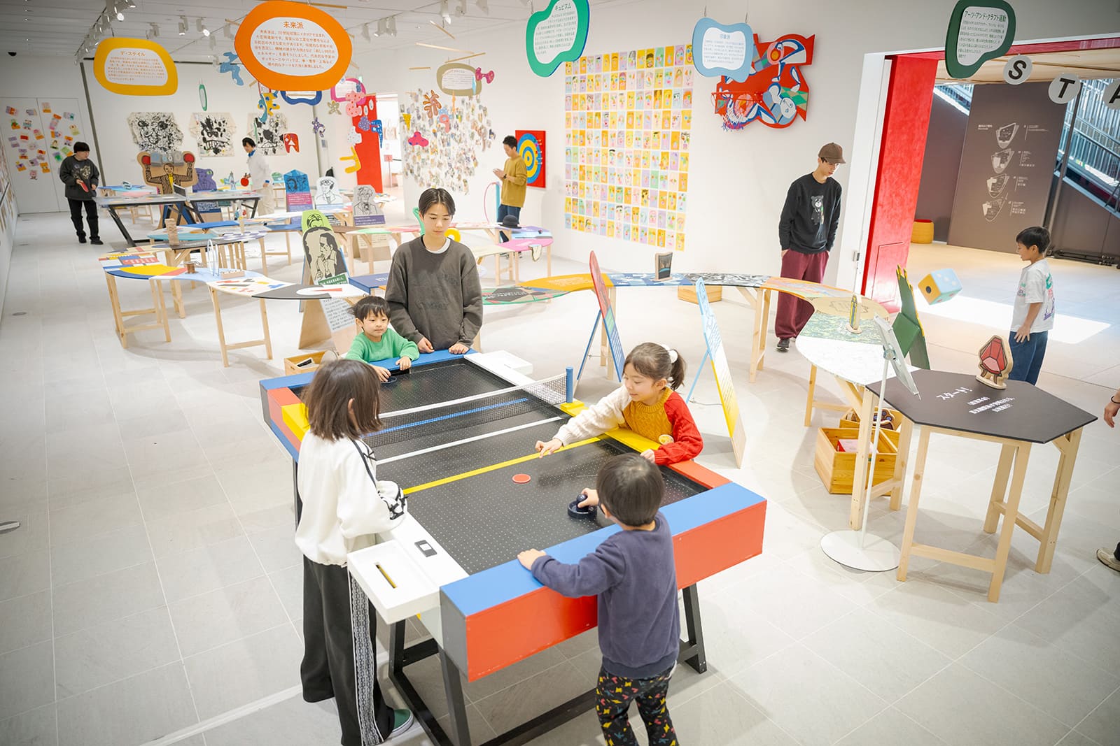 まるごとTADこども美術館＋原倫太郎＋原游《アートリバー双六》