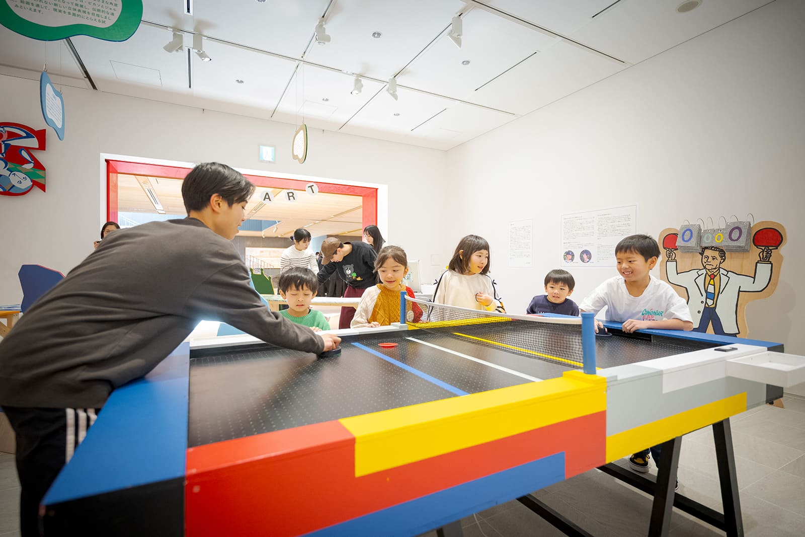 まるごとTADこども美術館＋原倫太郎＋原游《アートリバー双六》